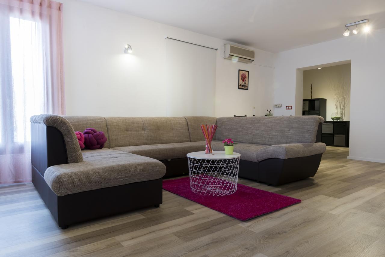 Apartment Blazenka Pula Extérieur photo